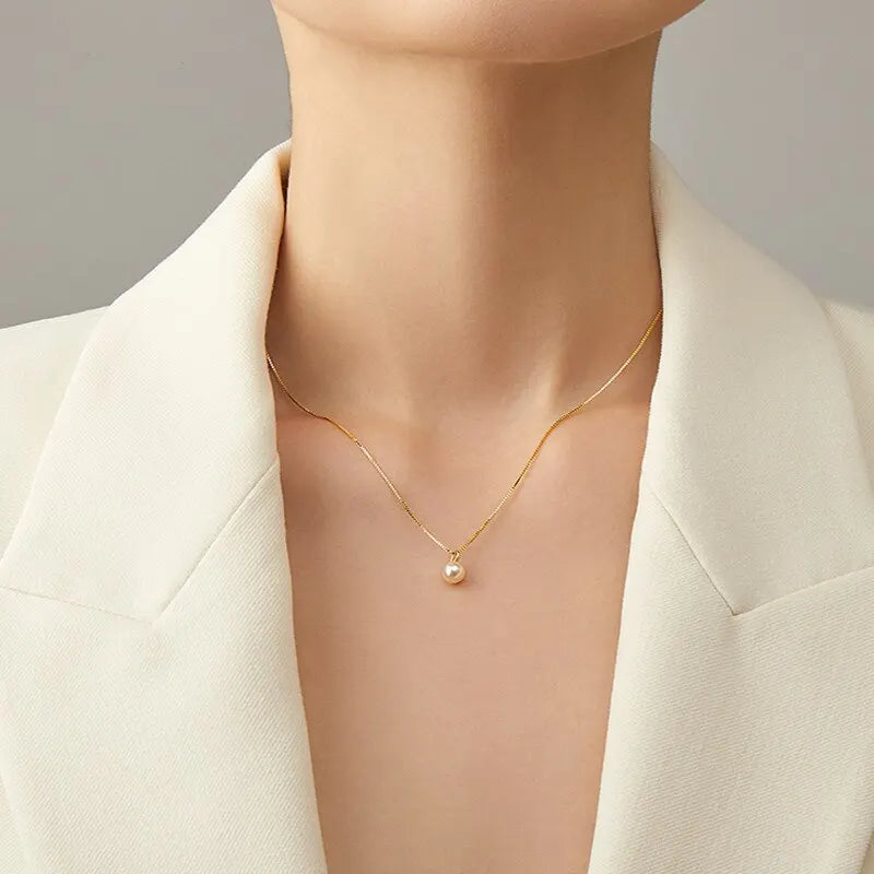 Light Luxury Pearl Pendant Necklace Clavicle Chain |18k Gold