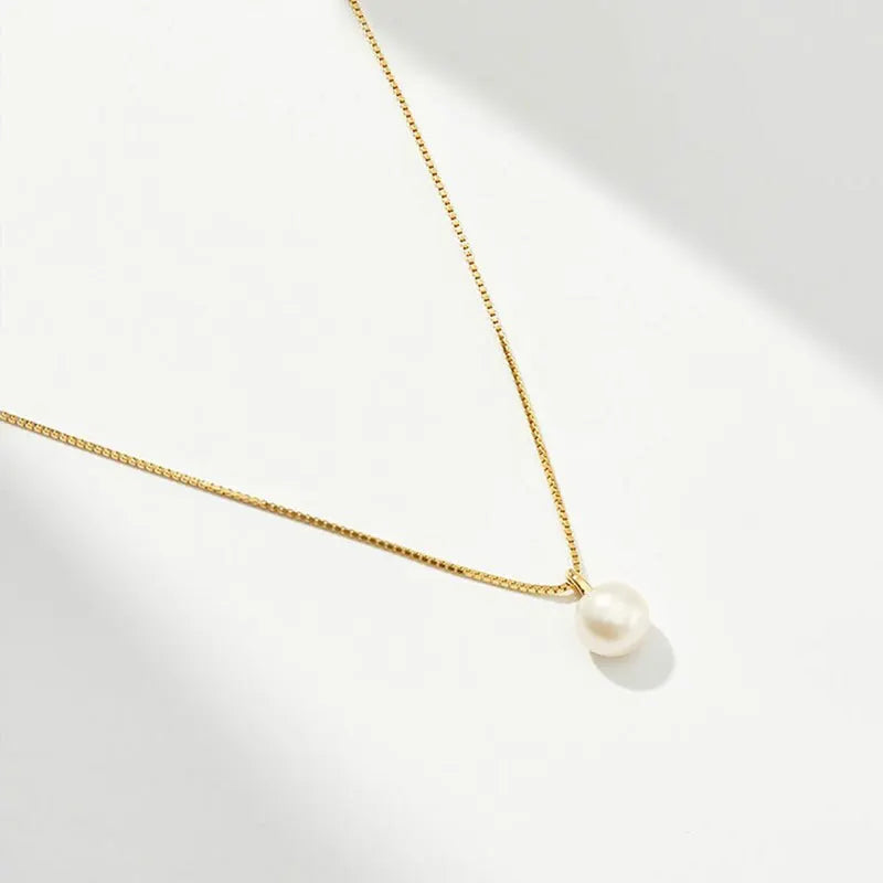 Light Luxury Pearl Pendant Necklace Clavicle Chain |18k Gold